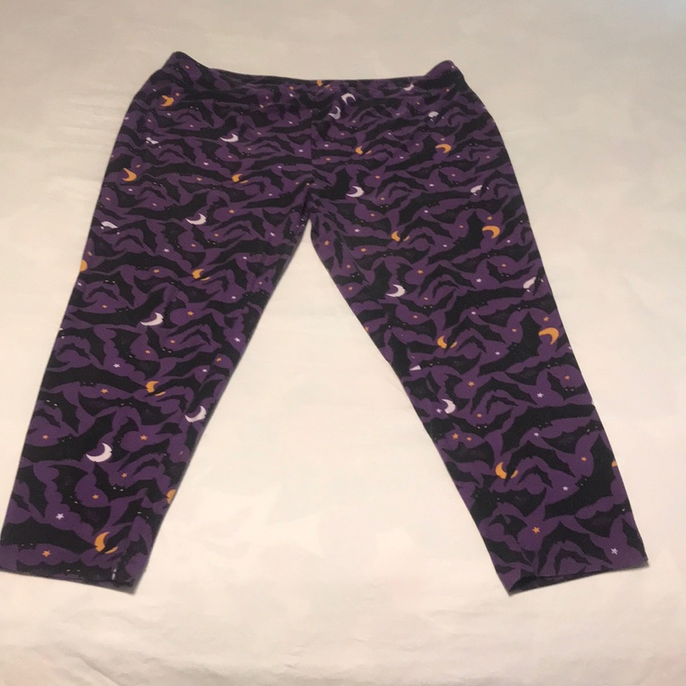 Terra & Sky Purple Halloween Leggings 🦇🌙 ✨ - Picture 7 of 9